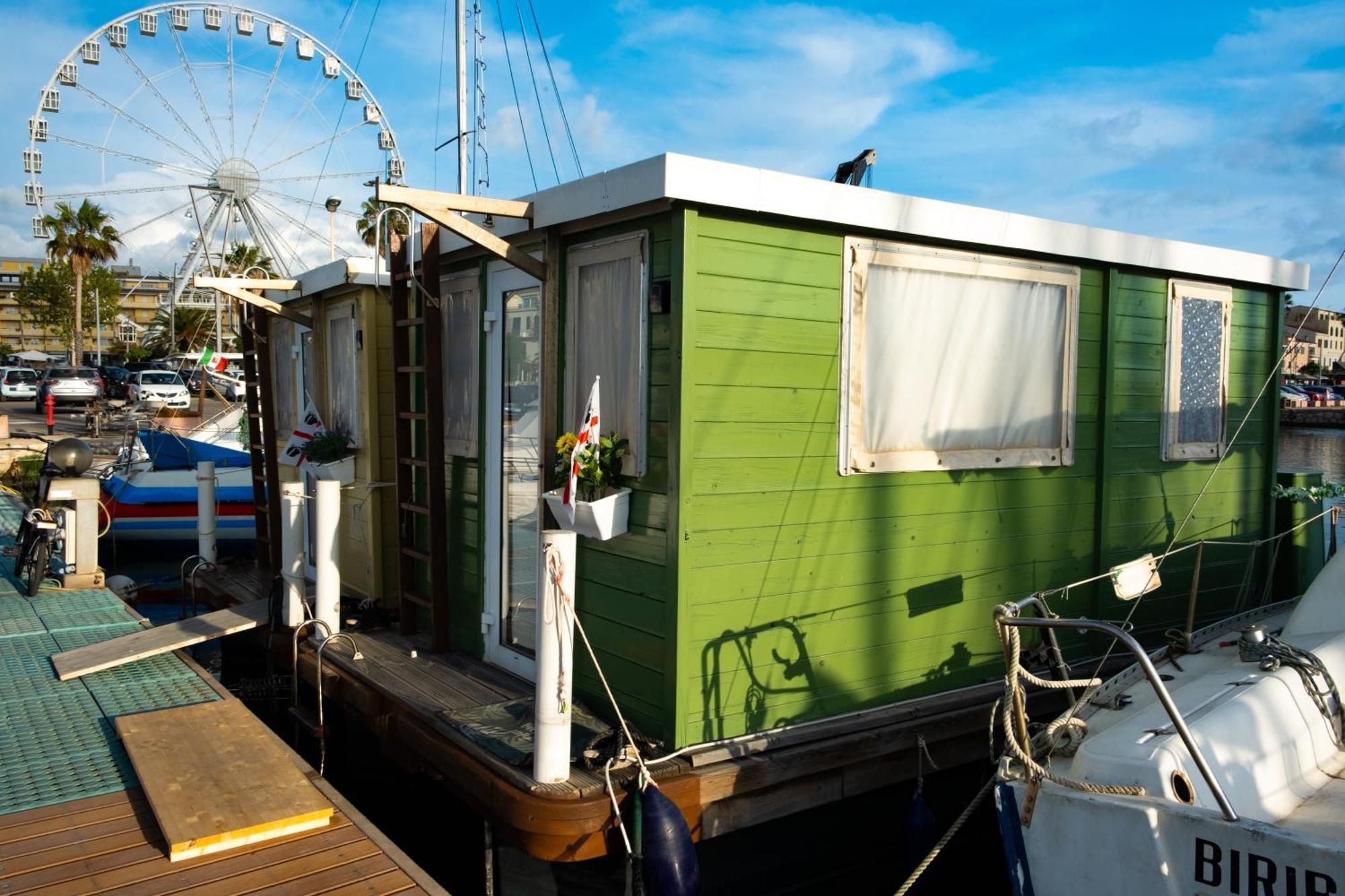 Filipp'S House Boat Hotel อาลเกโร ภายนอก รูปภาพ
