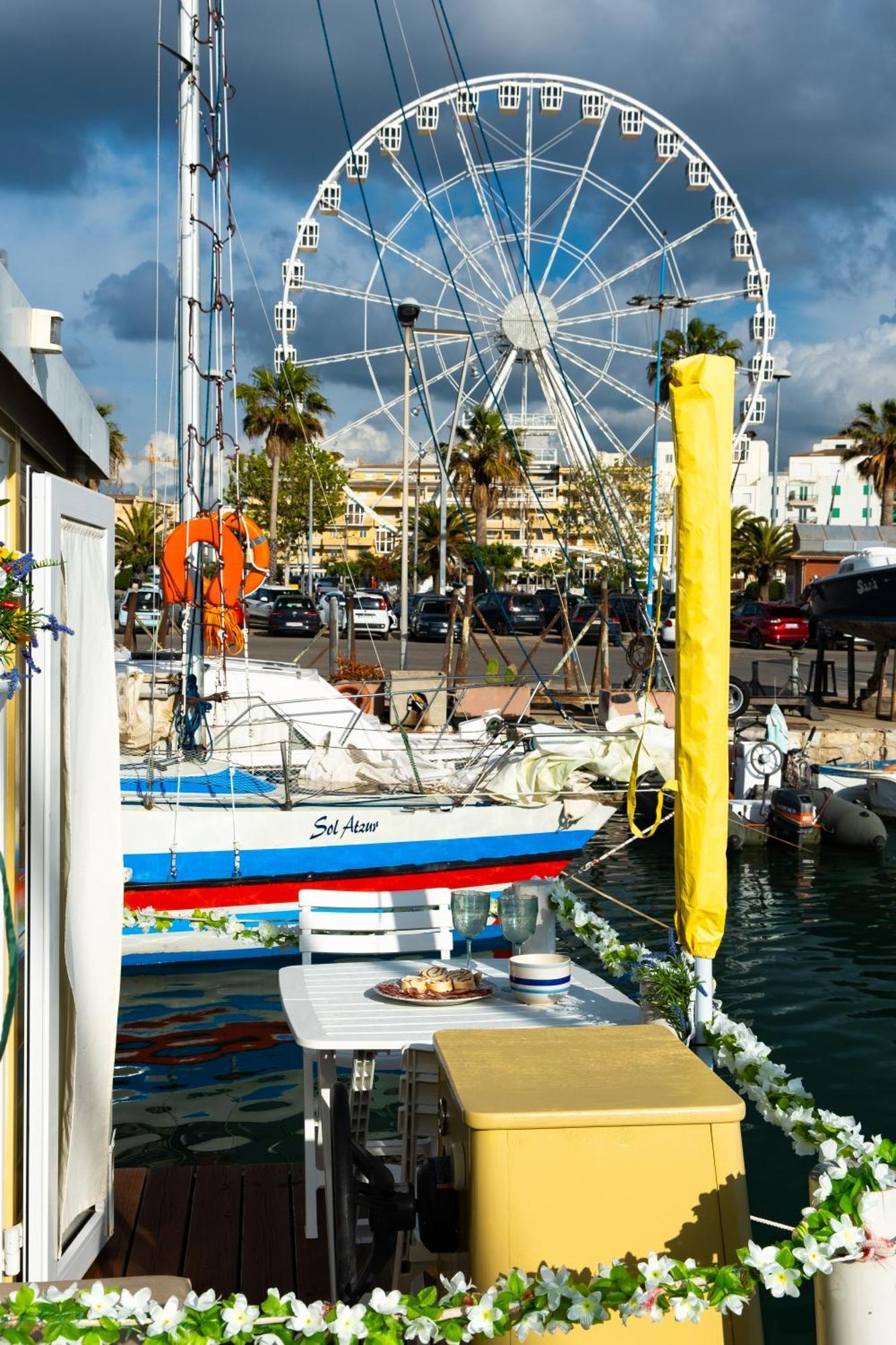 Filipp'S House Boat Hotel อาลเกโร ภายนอก รูปภาพ